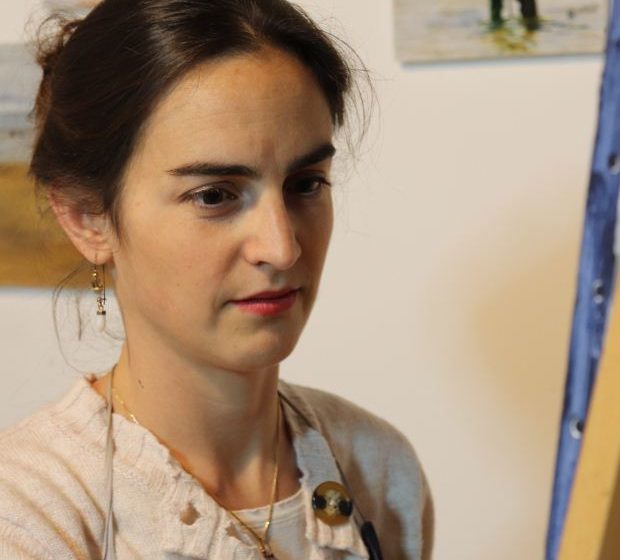Marie de Mirandol dans son atelier